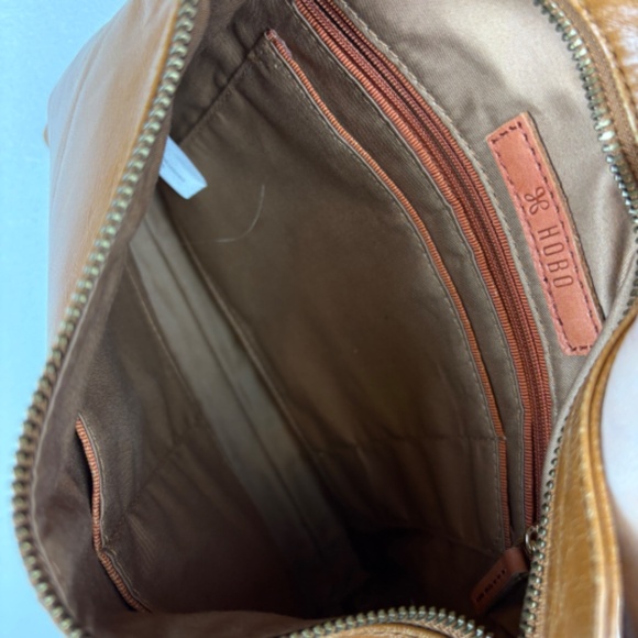 HOBO Cambel Crossbody in Polished Natural Leather - Picture 10 of 10